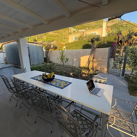 Nyaraló Relax Ischitana - Terrazza Con Giardino Ischia