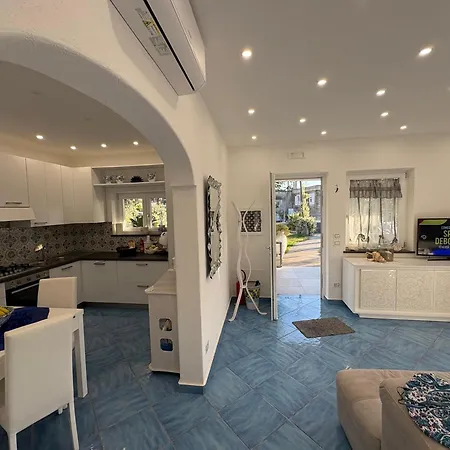 Ischitana - Terrazza Con Giardino