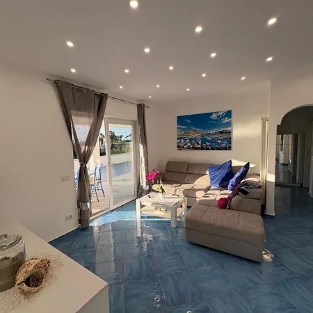 Casa de Férias Relax Ischitana - Terrazza Con Giardino Ísquia