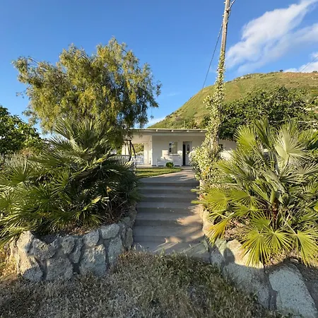 Hébergement de vacances Ischitana - Terrazza Con Giardino *