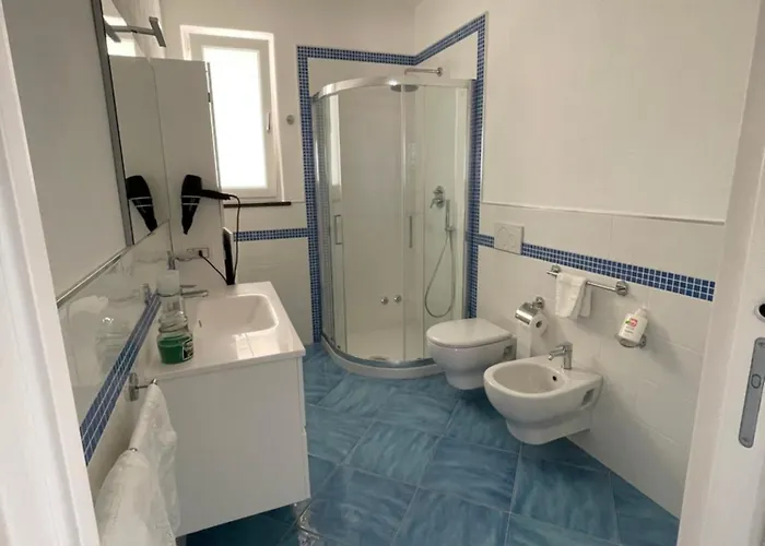 Ischitana - Terrazza Con Giardino Semesterbostad