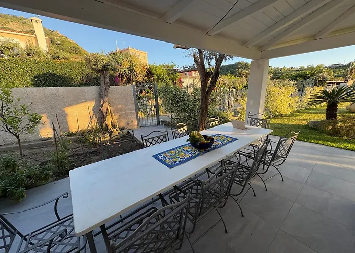 Ischitana - Terrazza Con Giardino Semesterbostad Forio di Ischia